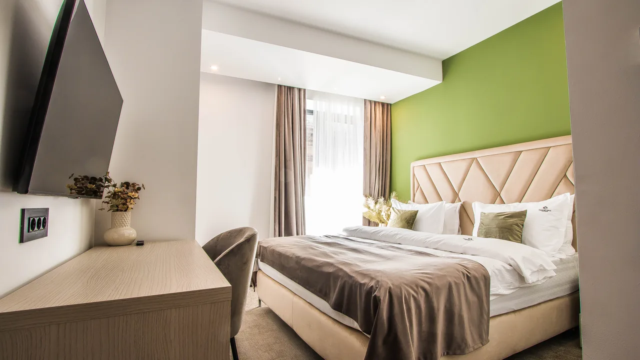 Apartament cu Terasă — 5